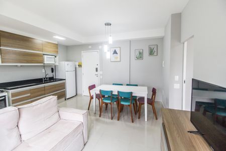 Sala de apartamento para alugar com 1 quarto, 40m² em Melville Empresarial Ii, Barueri