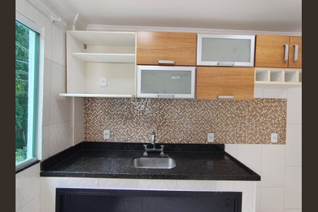 Sala/Cozinha de casa para alugar com 2 quartos, 90m² em Taquara, Rio de Janeiro