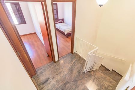 Corredor de casa à venda com 3 quartos, 178m² em Jardim Jabaquara, São Paulo