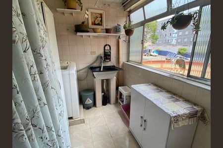 Apartamento à venda com 57m², 2 quartos e sem vaga Apartamento à venda com 57m², 2 quartos e sem vagaÁrea de Serviço