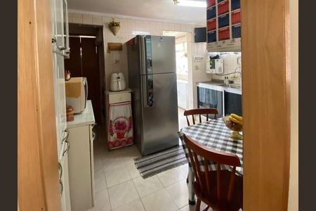 Cozinha de apartamento para alugar com 2 quartos, 57m² em Artur Alvim, São Paulo