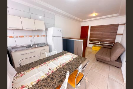 Sala/Cozinha de apartamento para alugar com 2 quartos, 65m² em Ingleses do Rio Vermelho, Florianópolis