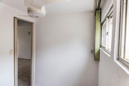 Quarto 01 de apartamento para alugar com 2 quartos, 55m² em Shcs, Brasília