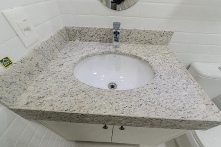 Banheiro de kitnet/studio à venda com 1 quarto, 32m² em Bela Vista, São Paulo