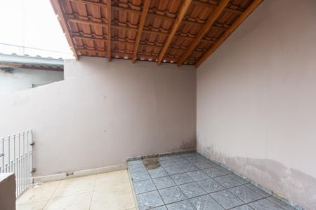 Casa para alugar com 60m², 2 quartos e 1 vaga Casa para alugar com 60m², 2 quartos e 1 vagaÁrea de Serviço