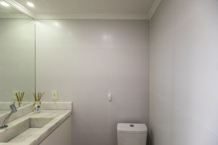 Apartamento à venda com 65m², 2 quartos e 1 vagaBanheiro Social