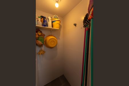 Apartamento à venda com 65m², 2 quartos e 1 vagaBanheiro de Serviço