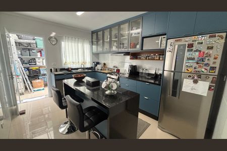 Casa à venda com 104m², 2 quartos e 2 vagas Casa à venda com 104m², 2 quartos e 2 vagasCozinha