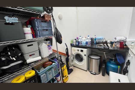 Casa à venda com 104m², 2 quartos e 2 vagas Casa à venda com 104m², 2 quartos e 2 vagasÁrea de Serviço