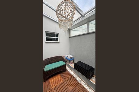 Casa à venda com 104m², 2 quartos e 2 vagas Casa à venda com 104m², 2 quartos e 2 vagasJardim de Inverno