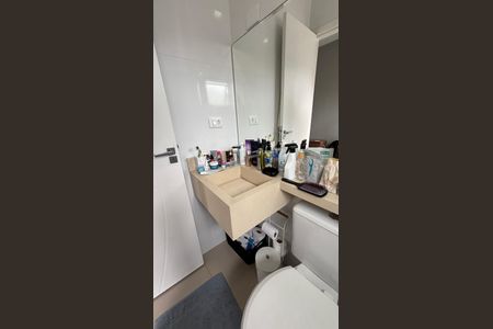 Casa à venda com 104m², 2 quartos e 2 vagas Casa à venda com 104m², 2 quartos e 2 vagasBanheiro da Suíte