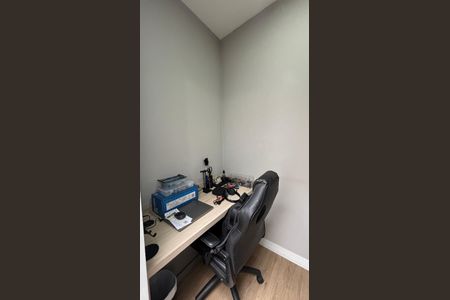 Casa à venda com 104m², 2 quartos e 2 vagas Casa à venda com 104m², 2 quartos e 2 vagasEscritório