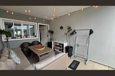 Casa à venda com 104m², 2 quartos e 2 vagas Casa à venda com 104m², 2 quartos e 2 vagasGaragem