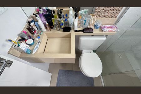 Casa à venda com 104m², 2 quartos e 2 vagas Casa à venda com 104m², 2 quartos e 2 vagasBanheiro da Suíte