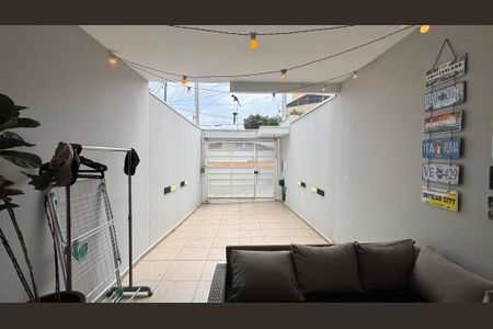 Casa à venda com 104m², 2 quartos e 2 vagas Casa à venda com 104m², 2 quartos e 2 vagasGaragem