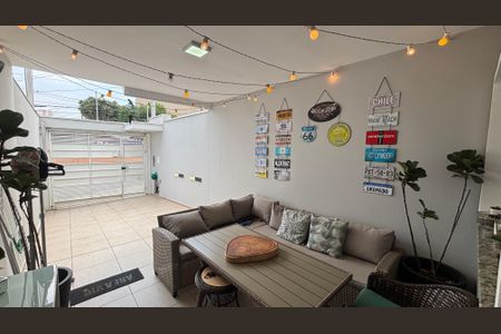 Casa à venda com 104m², 2 quartos e 2 vagas Casa à venda com 104m², 2 quartos e 2 vagasGaragem