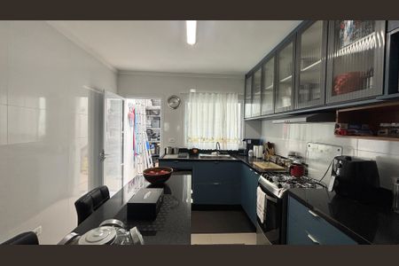 Casa à venda com 104m², 2 quartos e 2 vagas Casa à venda com 104m², 2 quartos e 2 vagasCozinha