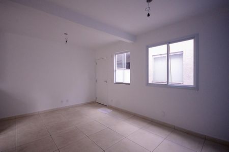 Sala  de apartamento à venda com 2 quartos, 49m² em Vila Gumercindo, São Paulo