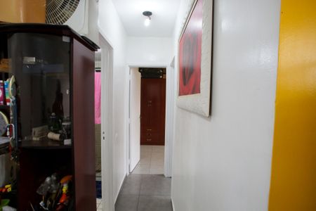 Corredor de apartamento à venda com 2 quartos, 55m² em Taquara, Rio de Janeiro