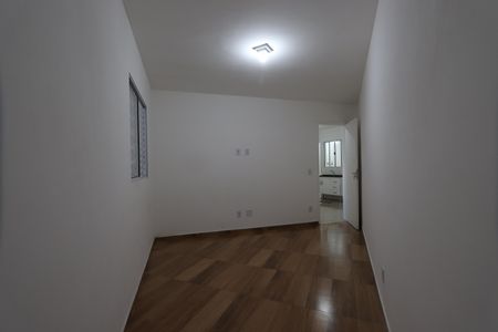 Quarto 2 de apartamento para alugar com 2 quartos, 40m² em Vila Bela, São Paulo