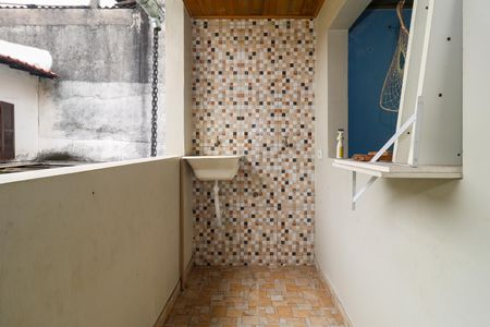 Casa à venda com 130m², 3 quartos e 1 vagaÁrea de Serviço