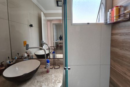 Apartamento à venda com 75m², 3 quartos e 1 vaga Apartamento à venda com 75m², 3 quartos e 1 vagaBanheiro