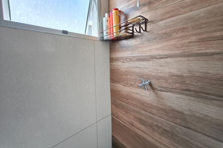 Apartamento à venda com 75m², 3 quartos e 1 vaga Apartamento à venda com 75m², 3 quartos e 1 vagaBanheiro