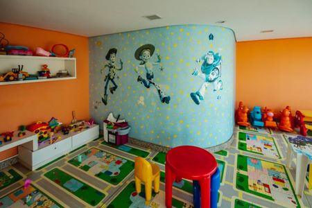 Apartamento à venda com 110m², 3 quartos e 2 vagasÁrea comum - Brinquedoteca