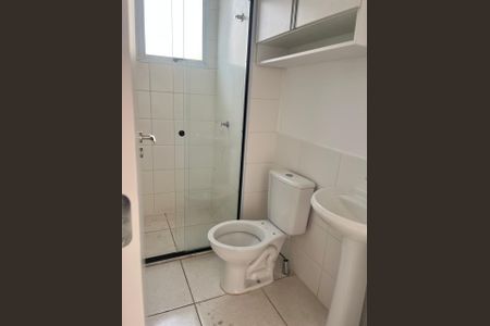 Banheiro de apartamento para alugar com 2 quartos, 44m² em Buritis, Belo Horizonte