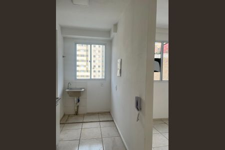 Cozinha de apartamento para alugar com 2 quartos, 44m² em Buritis, Belo Horizonte