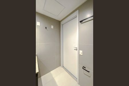 Banheiro de kitnet/studio à venda com 1 quarto, 27m² em Paraíso, São Paulo