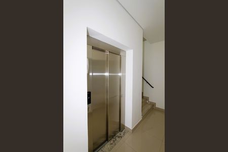 Apartamento para alugar com 60m², 2 quartos e 1 vagaÁrea comum
