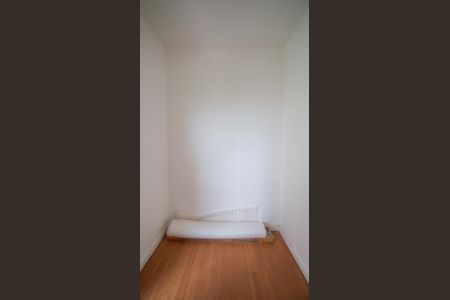 Apartamento à venda com 60m², 2 quartos e 1 vaga Apartamento à venda com 60m², 2 quartos e 1 vagaQuarto de Serviço