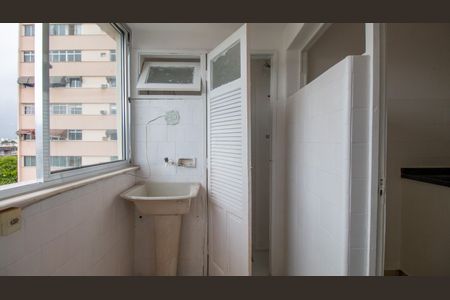 Apartamento à venda com 60m², 2 quartos e 1 vaga Apartamento à venda com 60m², 2 quartos e 1 vagaÁrea de Serviço