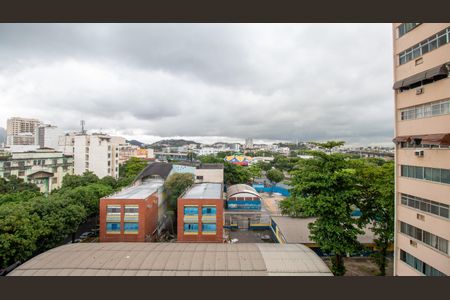 Apartamento à venda com 60m², 2 quartos e 1 vaga Apartamento à venda com 60m², 2 quartos e 1 vagaSala - Vista
