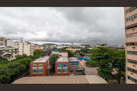 Apartamento à venda com 60m², 2 quartos e 1 vaga Apartamento à venda com 60m², 2 quartos e 1 vagaÁrea de Serviço Vista