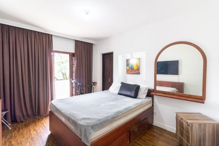 Casa à venda com 200m², 3 quartos e 2 vagasQuarto 1 - Suíte