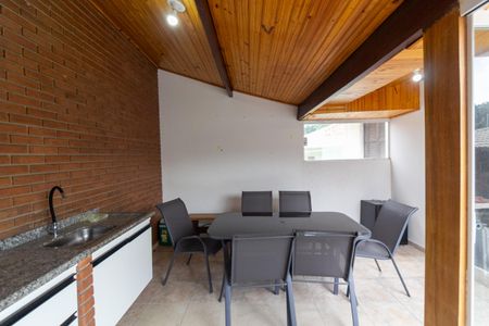 Casa à venda com 200m², 3 quartos e 2 vagasÁrea Gourmet