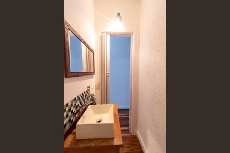 Casa à venda com 200m², 3 quartos e 2 vagasLavabo