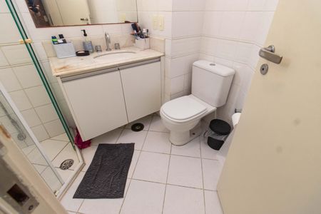 Apartamento à venda com 127m², 3 quartos e 3 vagasBanheiro da Suíte 2