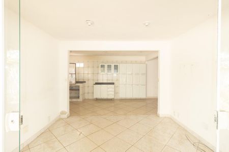 Sala de casa para alugar com 2 quartos, 95m² em Guaratiba, Rio de Janeiro