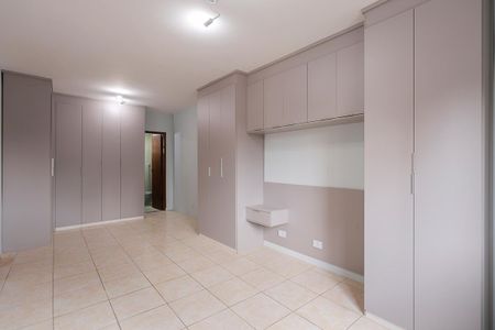 Apartamento à venda com 82m², 2 quartos e 1 vaga Apartamento à venda com 82m², 2 quartos e 1 vagaSuíte