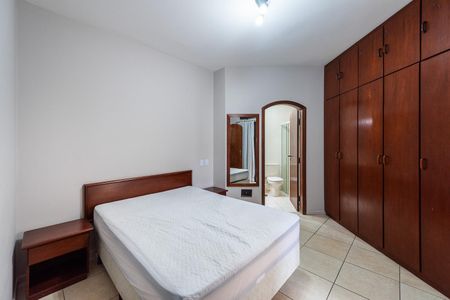 Suíte de apartamento para alugar com 1 quarto, 85m² em Gonzaga, Santos