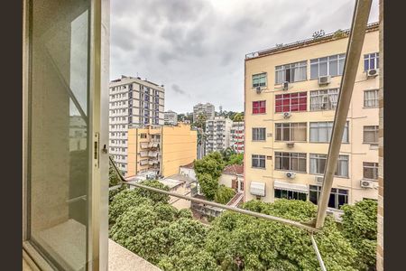 Apartamento à venda com 90m², 2 quartos e sem vaga