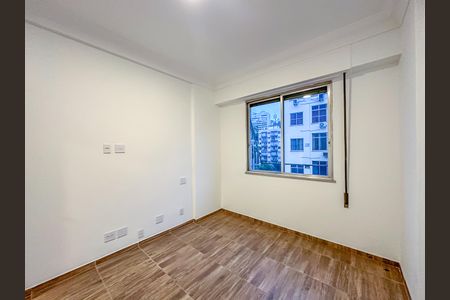 Apartamento à venda com 90m², 2 quartos e sem vaga