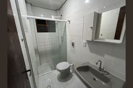 Banheiro 2 de apartamento para alugar com 1 quarto, 40m² em Enseada I, Guarujá