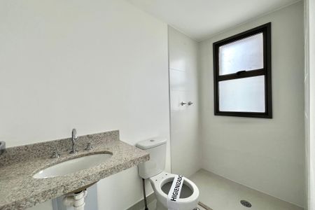 Apartamento à venda com 85m², 2 quartos e 1 vaga Apartamento à venda com 85m², 2 quartos e 1 vagaBanheiro da Suíte 2