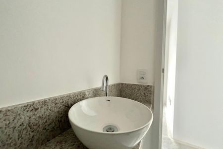 Lavabo de apartamento à venda com 2 quartos, 85m² em Jardim Prudência, São Paulo