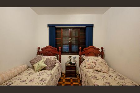 Casa à venda com 450m², 5 quartos e 7 vagasQuarto 3