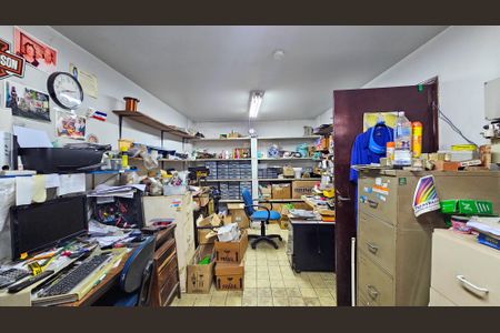 Casa à venda com 450m², 5 quartos e 7 vagasEscritório 